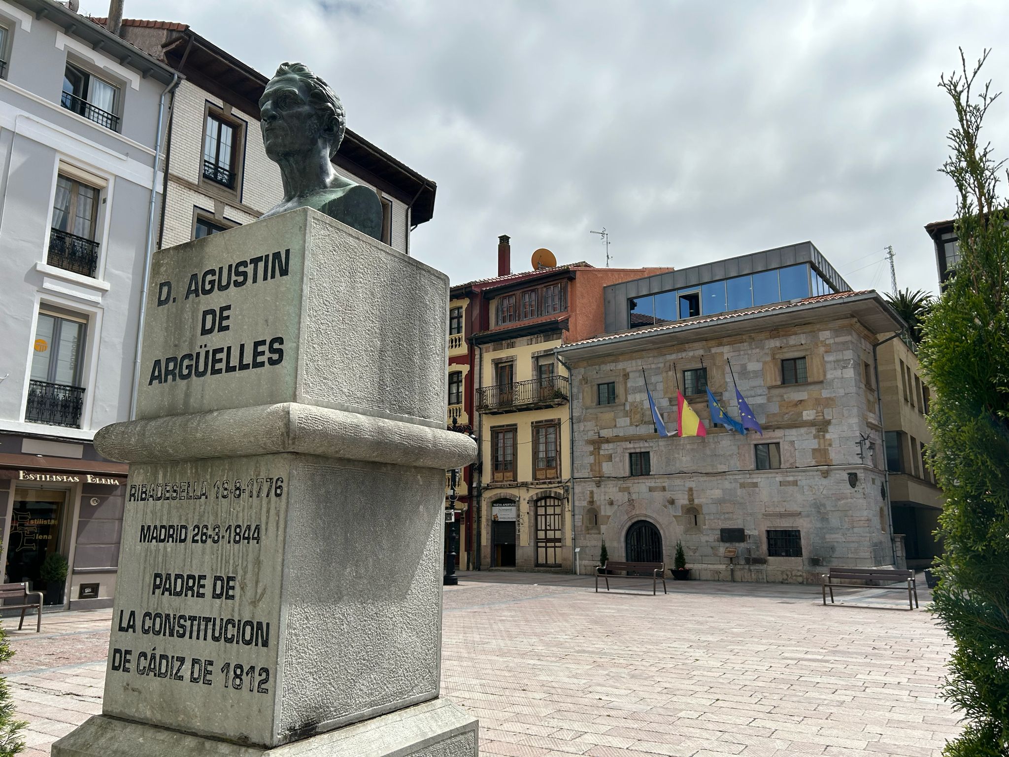 Ayuntamiento, Ruta por el casco histórico