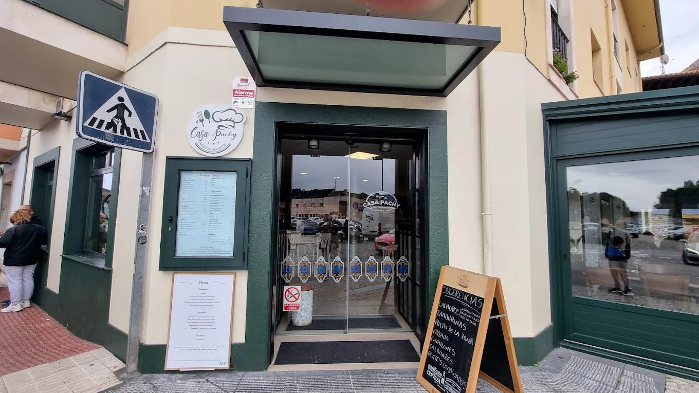 Fachada del Restaurante Casa Pachi