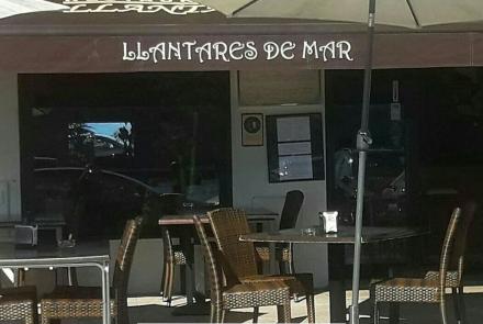 Terraza de restaurante Llantares de Mar